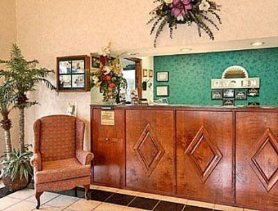 Days Inn By Wyndham Thomaston Bagian luar foto